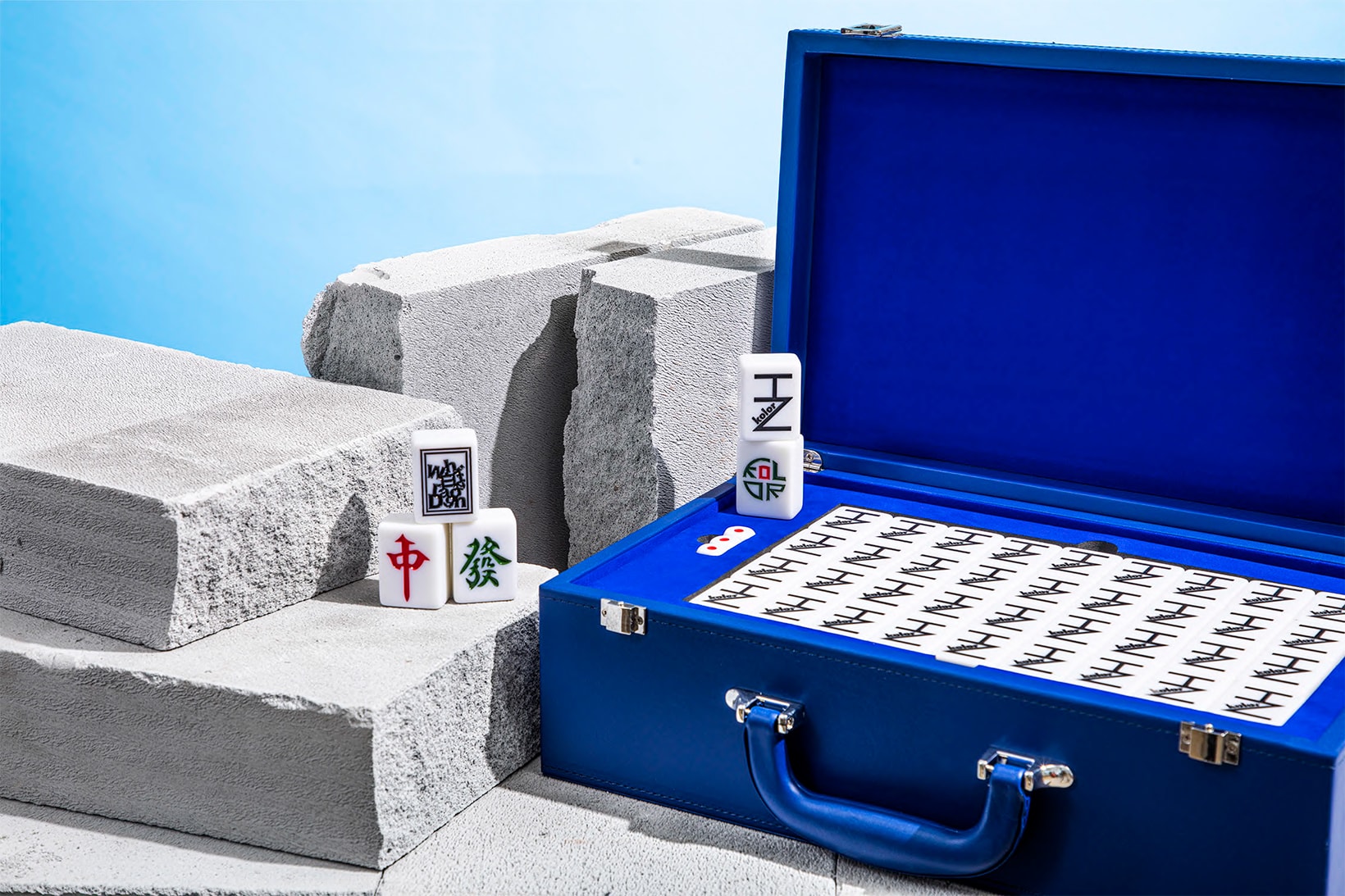 harvey nichols kolor mahjong set japanese brand collaboration board games tiles case blue