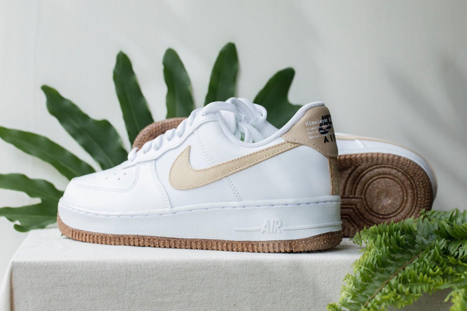 nike air force 1 af1 himalayan rhubarb plant dye sustainable sneakers laterals details cork heel
