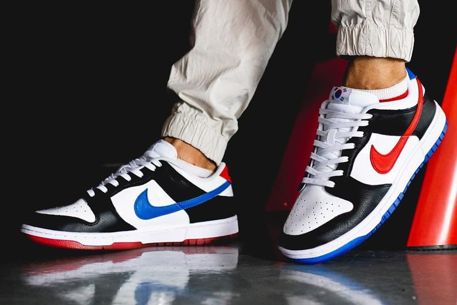 red white and blue nike dunks