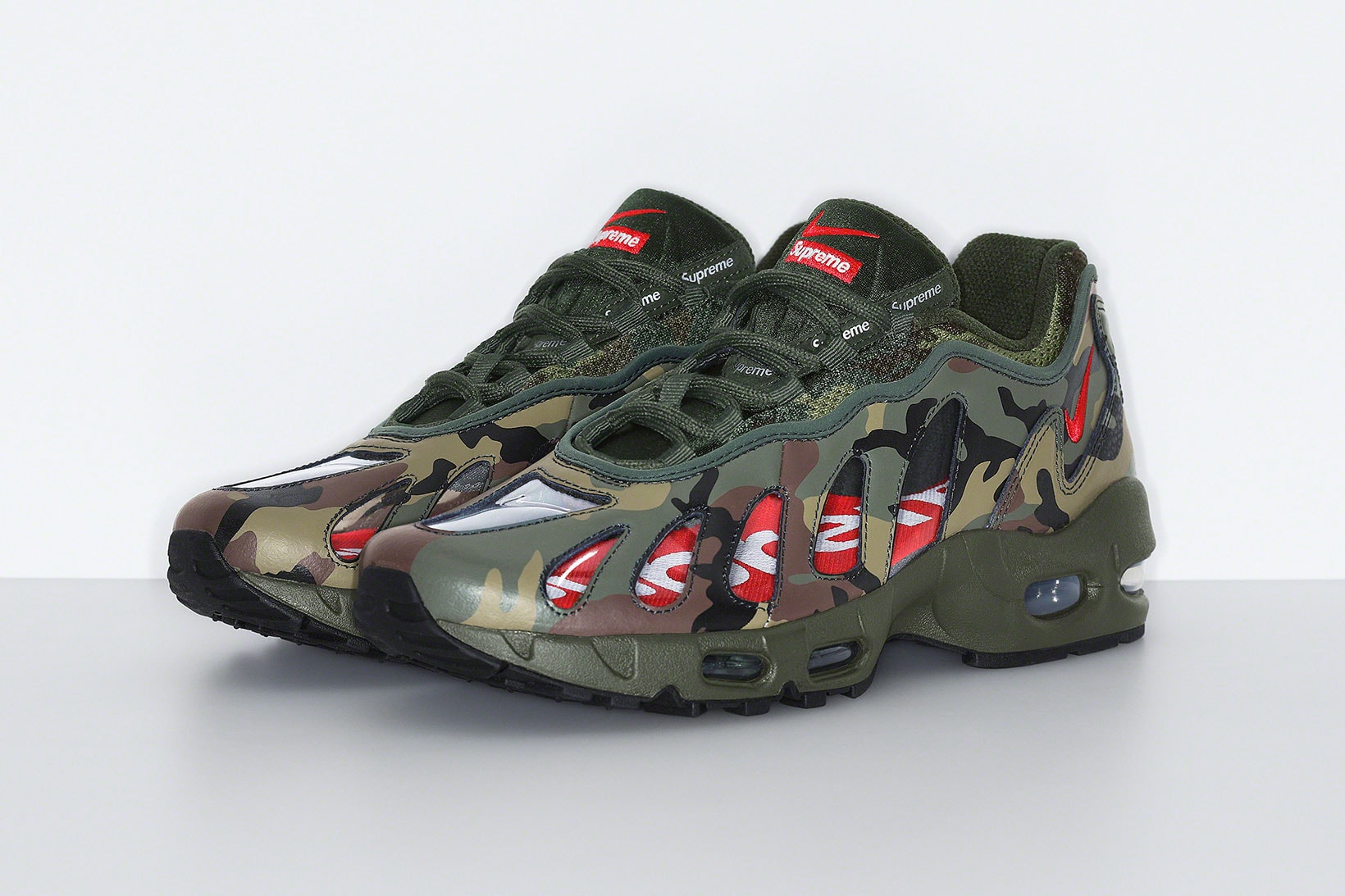 supreme nike air max am96 sneakers collaboration camo details insoles transparent