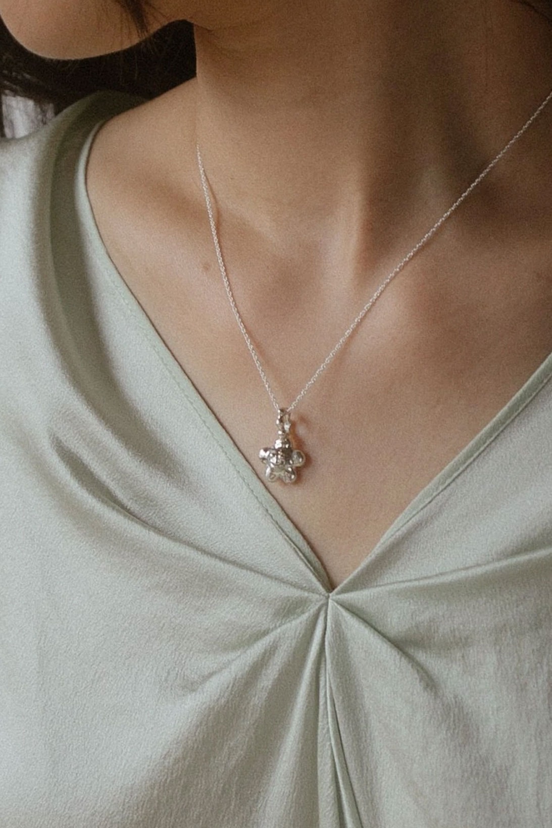 aeri go jewelry designer san francisco south korean smiley flower necklace