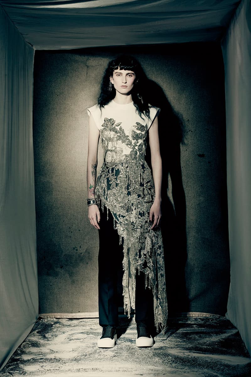 Alexander McQueen Anemones FW21 Womenswear Collection Sarah Burton Paolo Roversi Campaign