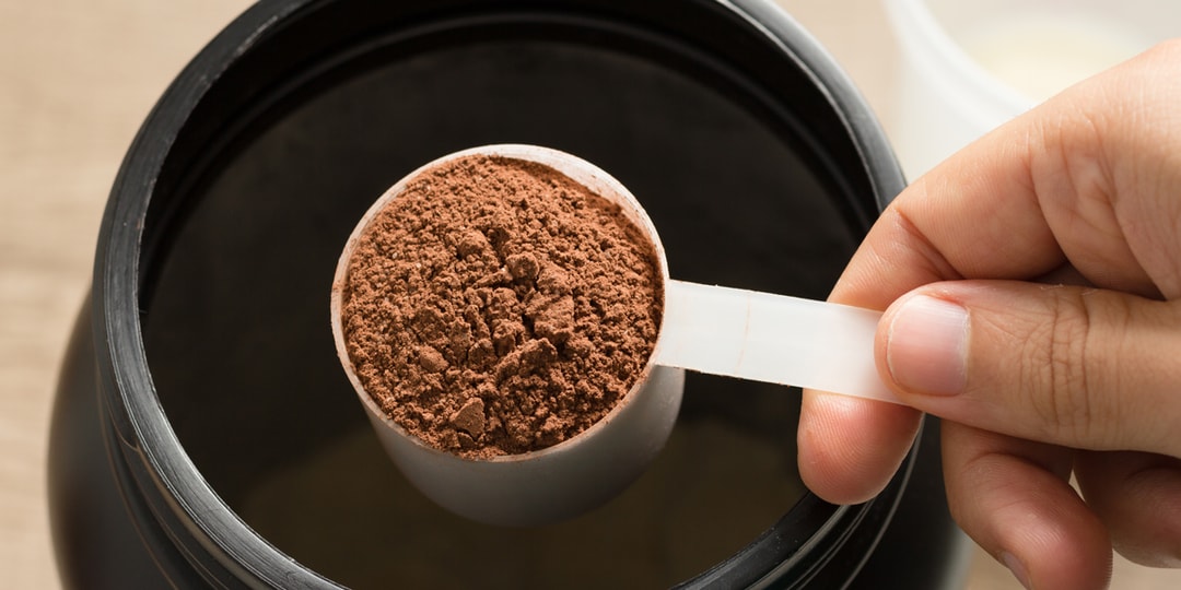 The Risks of Dry Scooping Preworkout Powder