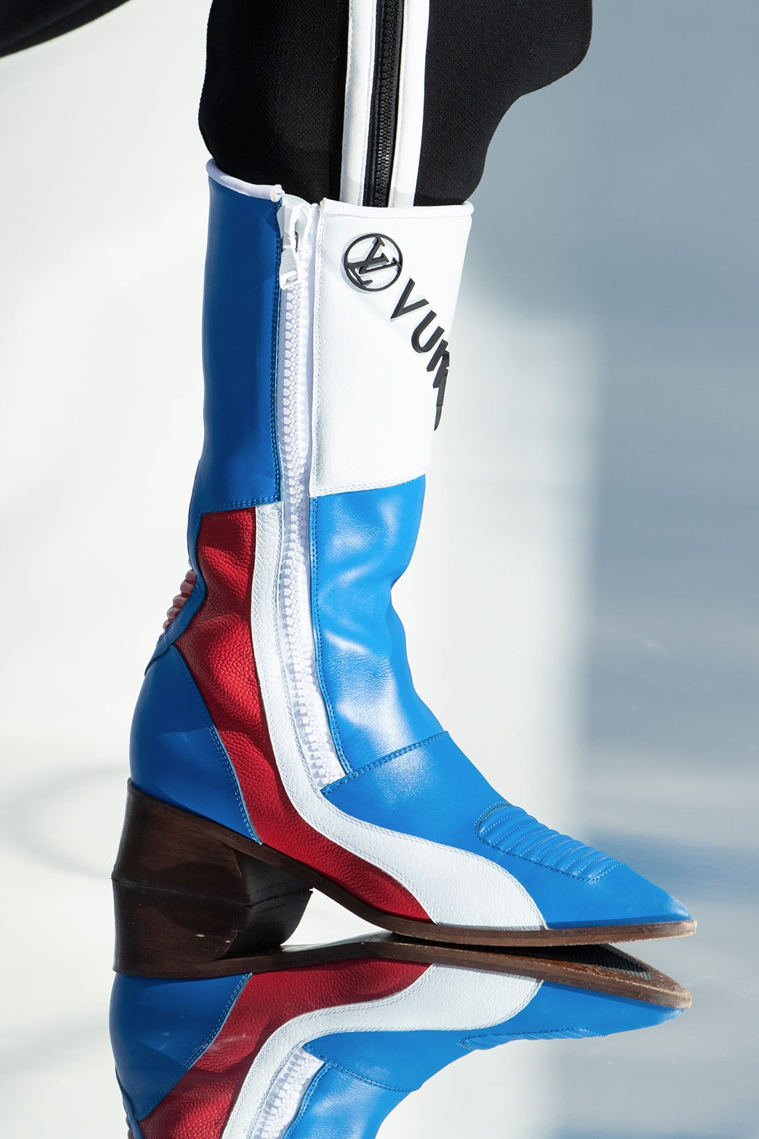 louis vuitton cruise 2022 womens runway collection nicolas ghesquiere accessories handbags boots watch 