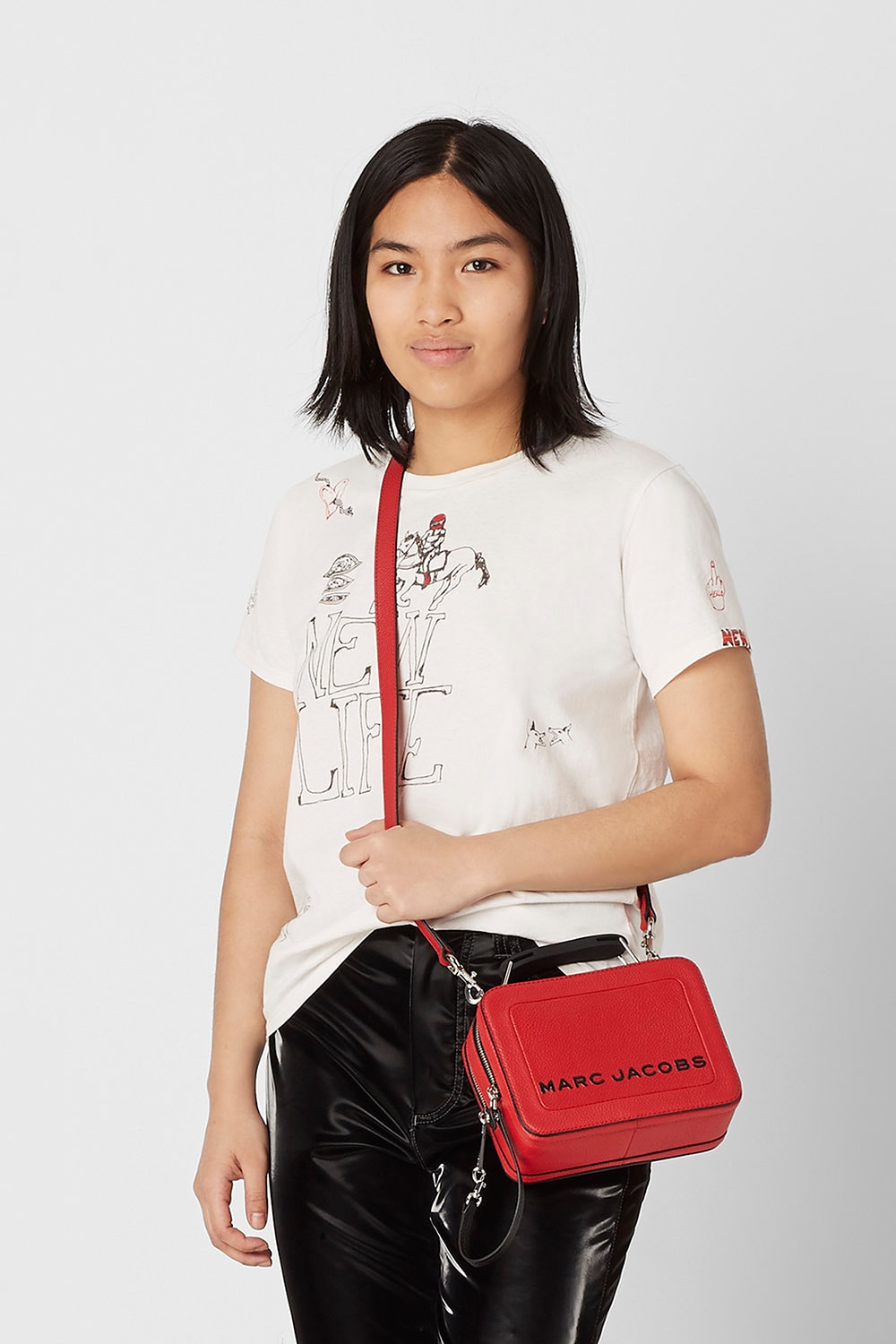 Marc Jacobs 2021 Pre-Fall Collection Handbags Accessories Tote White Grey Black Red