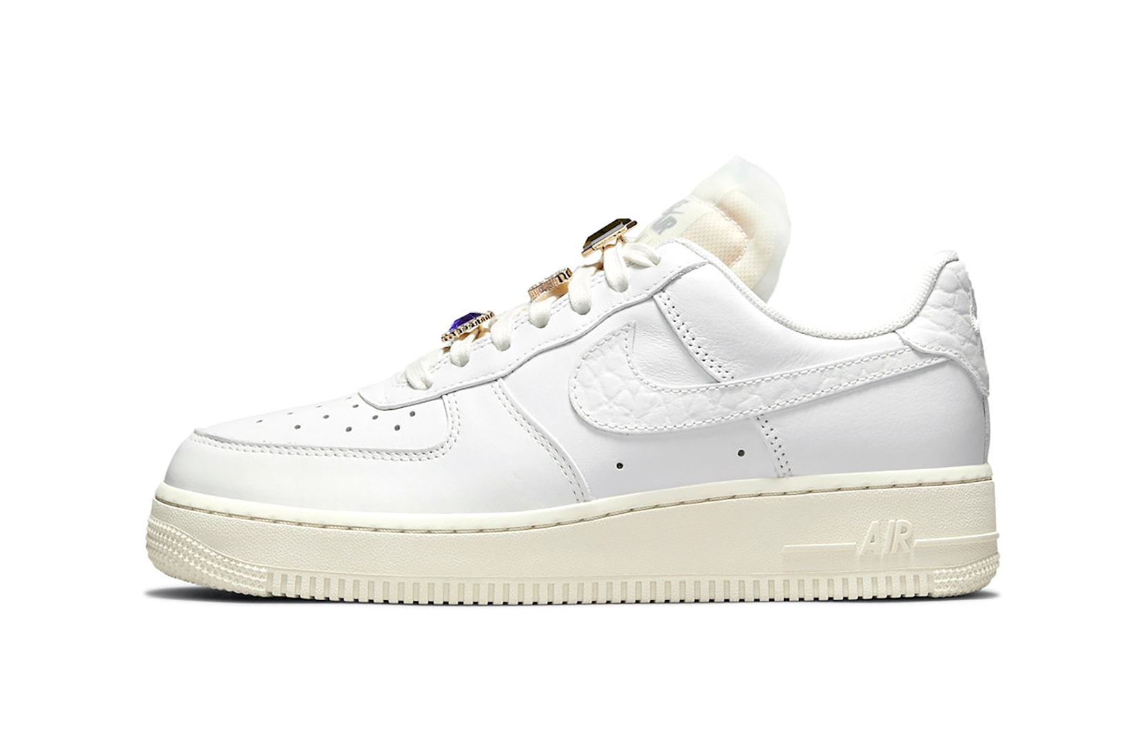Nike Womens Air Force 1 AF1 Bling White Jewels Footwear Kicks Shoes Sneakerhead Lateral
