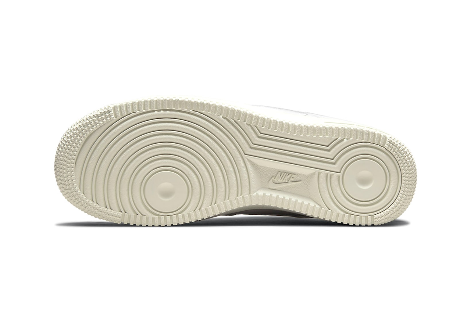 Nike Womens Air Force 1 AF1 Bling White Jewels Footwear Kicks Shoes Sneakerhead