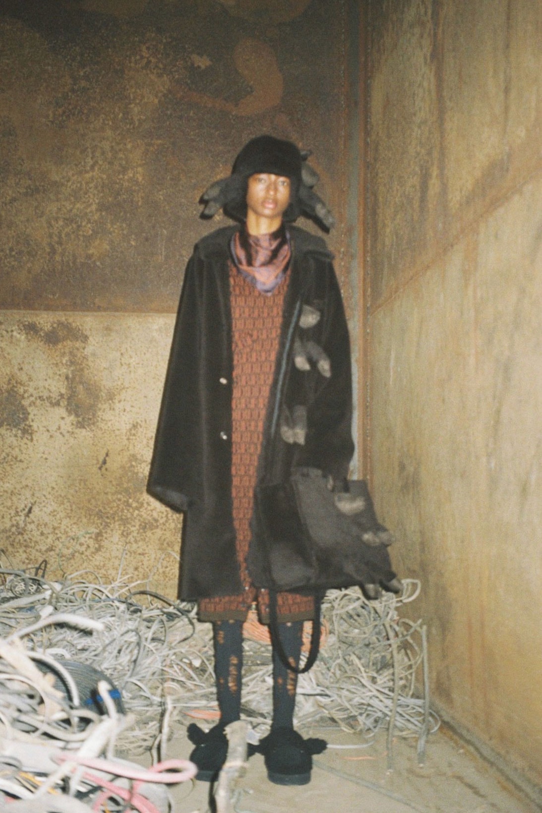 Doublet Suicoke Animal Slippers Collaboration Coat Outfit Hat