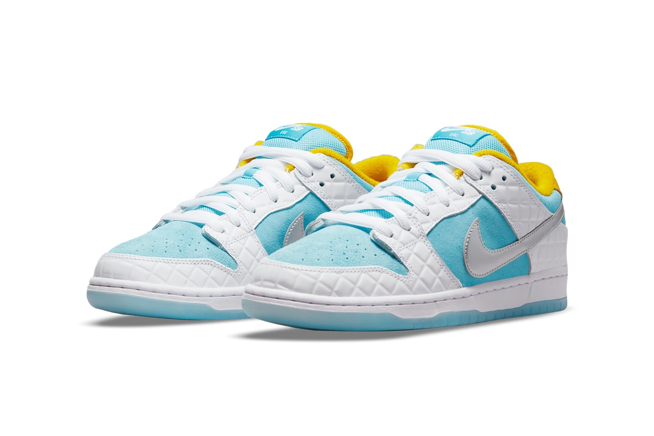 FTC Nike SB Dunk Low DH7687-400 Sneakers Collaboration Toebox Upper Japan Bathhouse