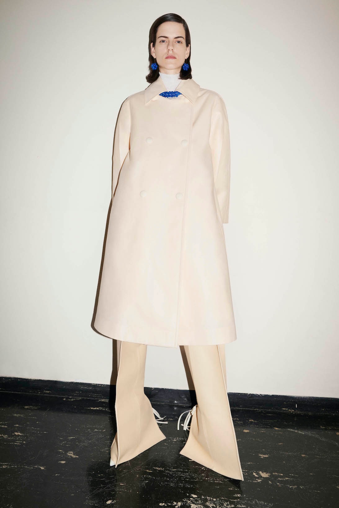 Jil Sander Resort 2022 Womens Collection Lookbook Dress Handbag Sandals Pants