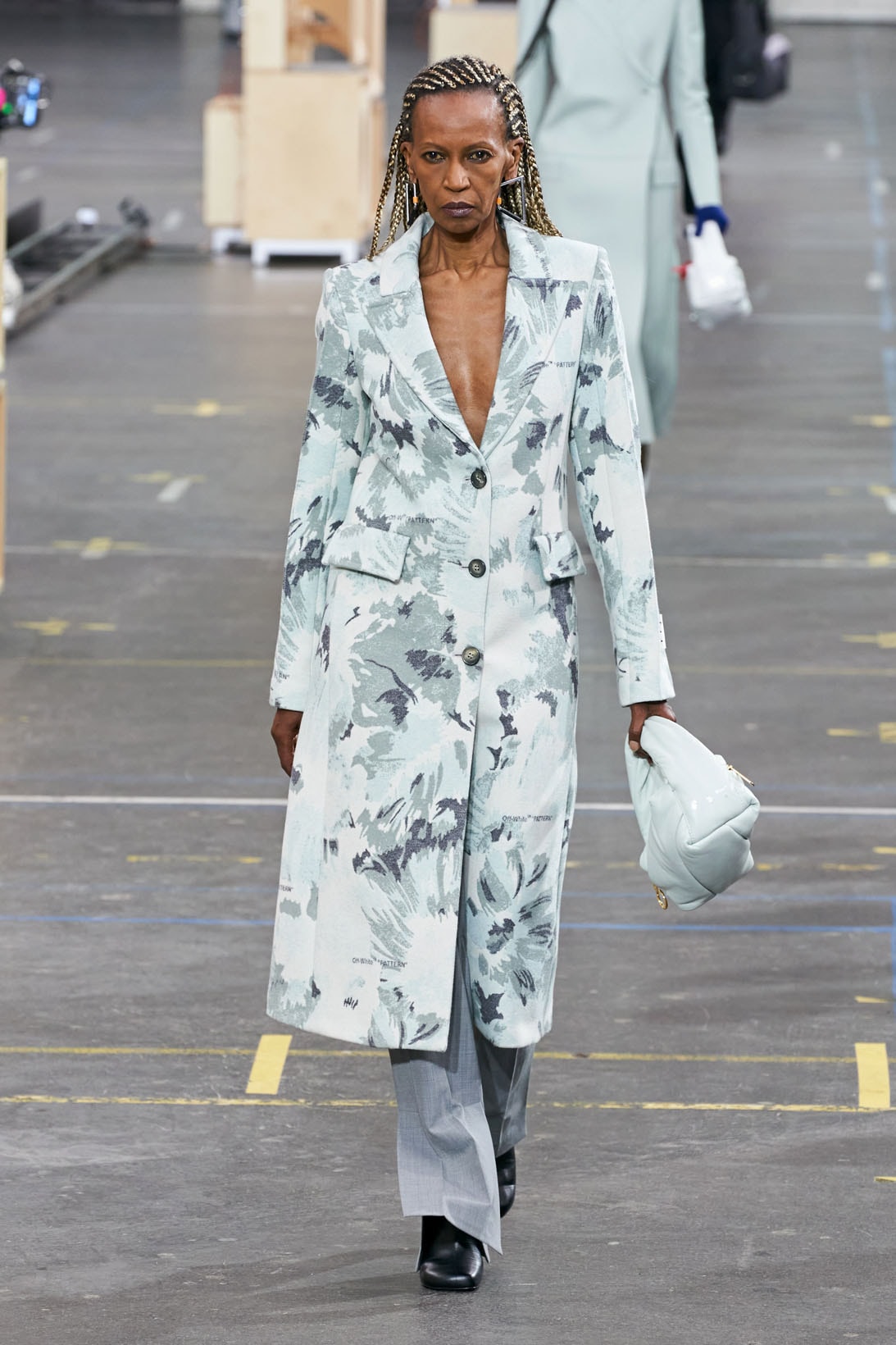 off-white virgil abloh fall winter collection runway laboratory of fun bella hadid amber valletta joan smalls m.i.a. watch 