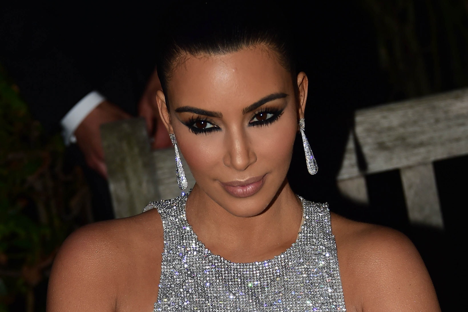 Kim Kardashian Reverse Cat Eye Makeup Look Cannes 2016 Sparkly Dress 