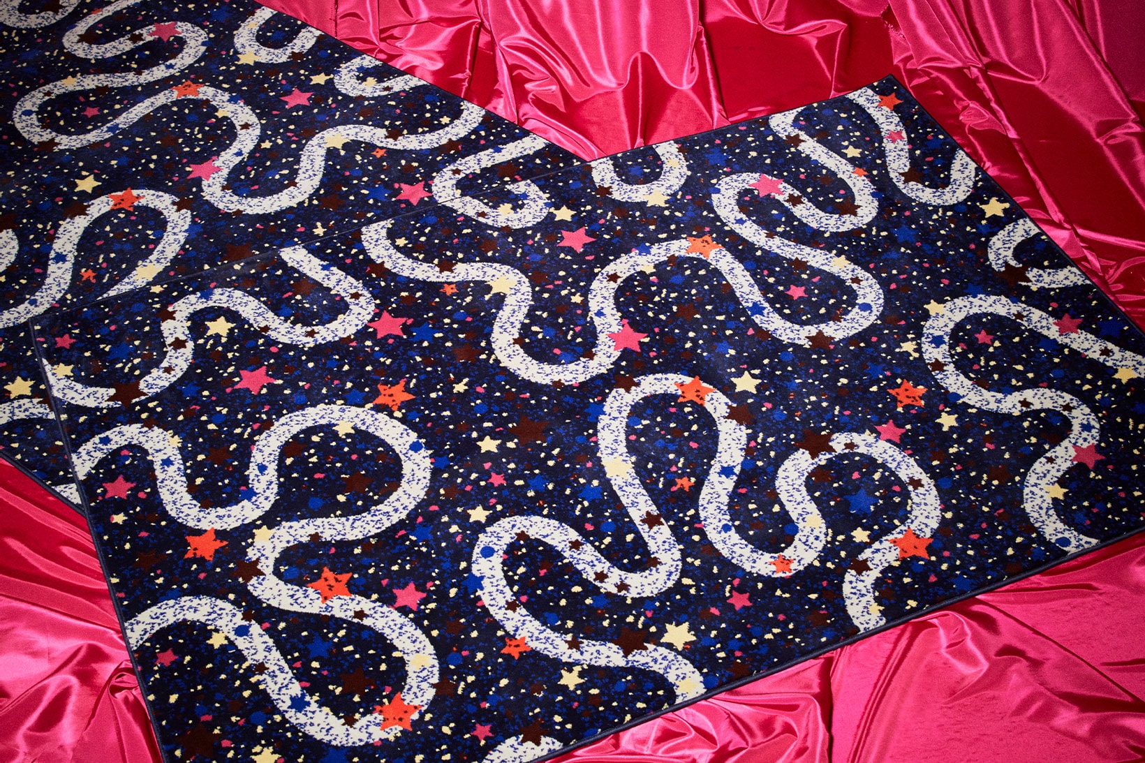 KARISMATISK collection navy pattern rugs