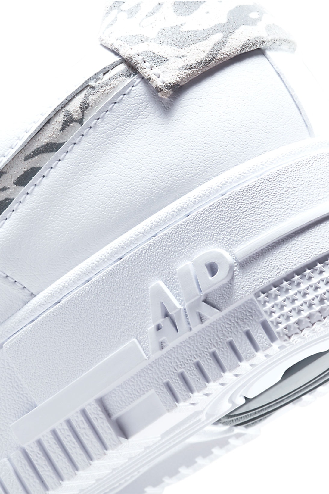 Close up heel shot of Nike Air Force 1 SE Pixel
