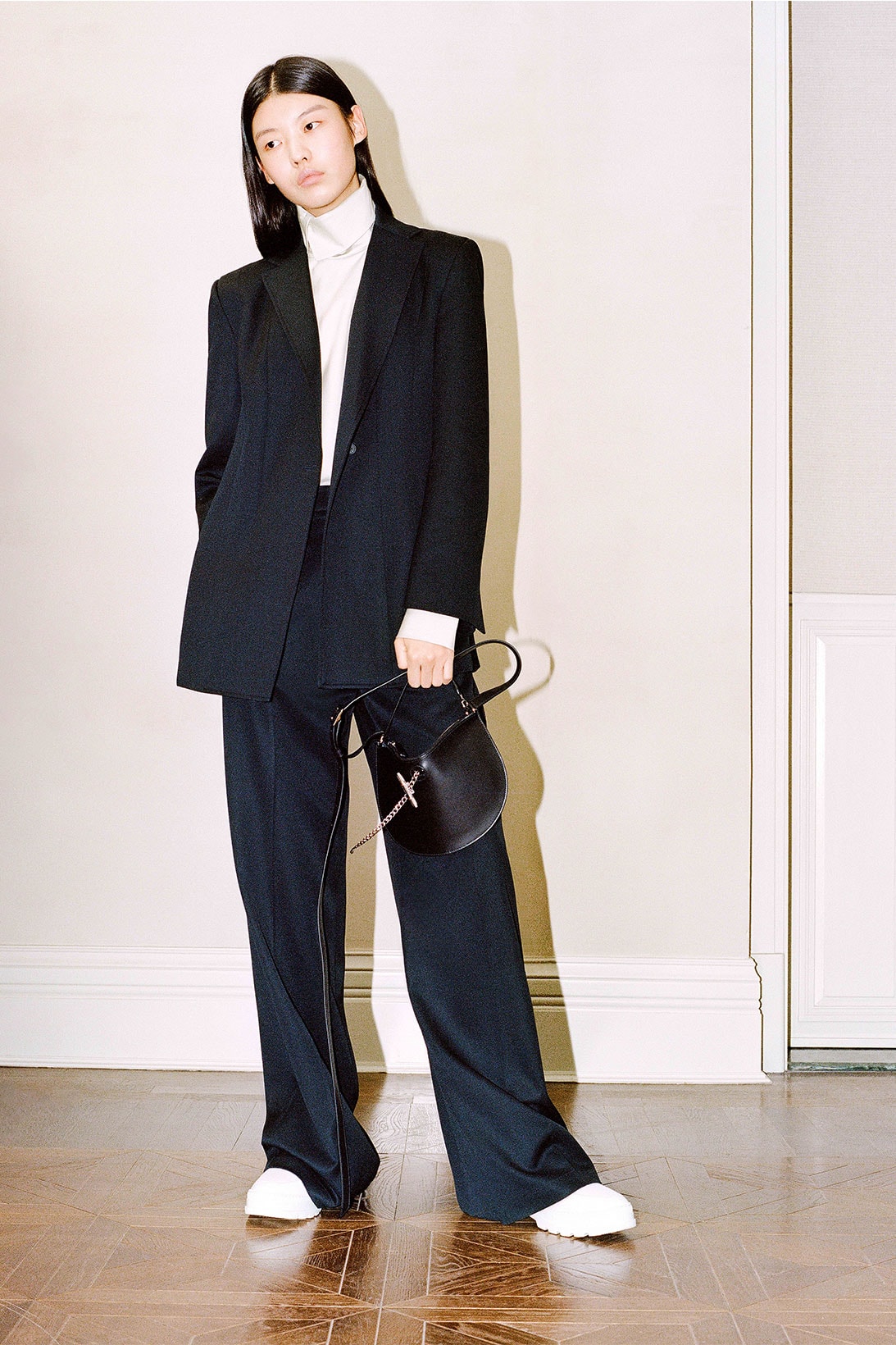 Shanghai Tang Yuni Ahn model black suit