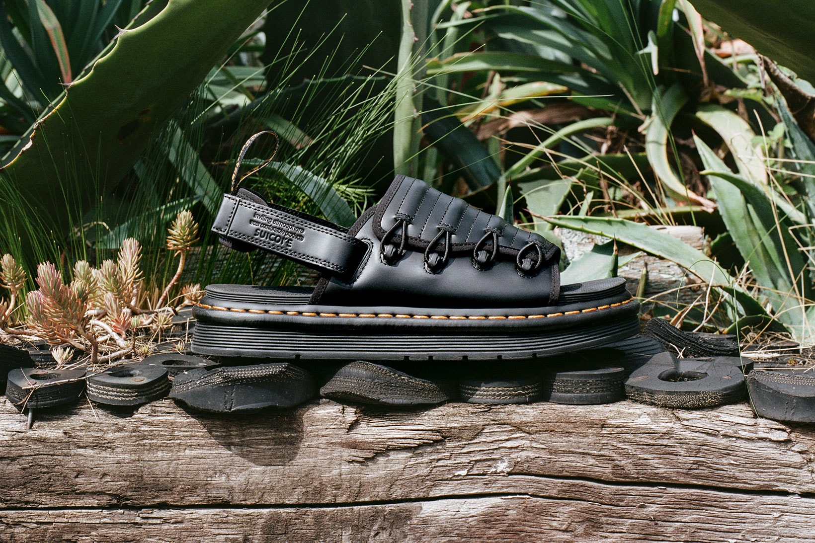 Dr Martens Suicoke Mura Sandals Collaboration Smooth Leather Details Lorsan Outsole