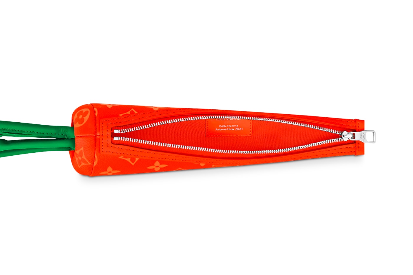 Louis Vuitton Carrot Pouch Monogram Monogram Zipper Details