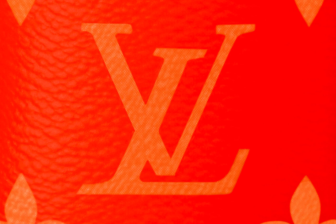 Louis Vuitton Carrot Pouch Monogram LV
