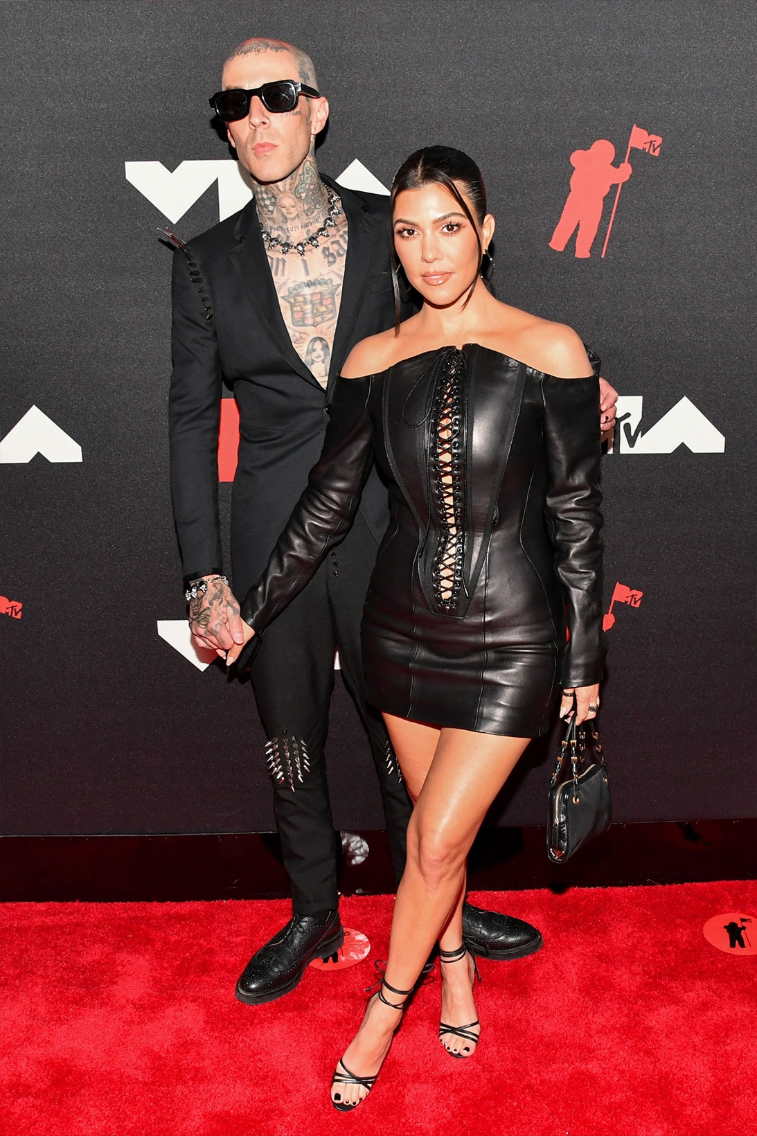 2021 MTV VMAs Red Carpet Celebrity Look Kourtney Kardashian Travis Barker