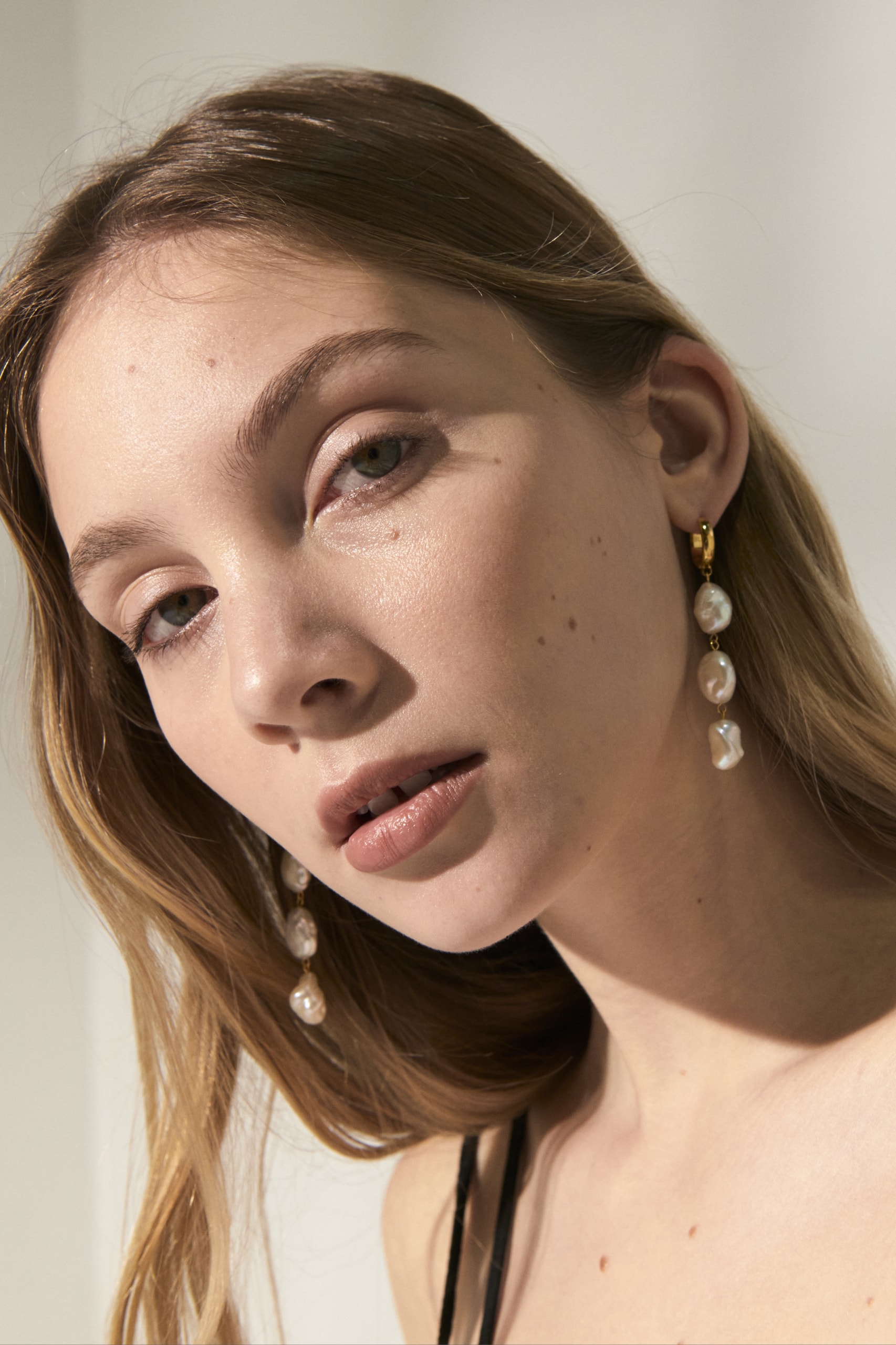 Brie Leon gold sustainable pearl earrings