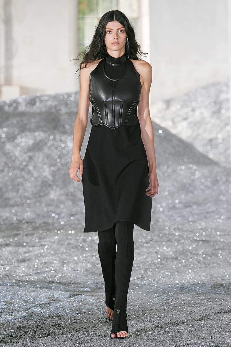 Burberry SS22 Womenswear Collection Runway Show Riccardo Tisci