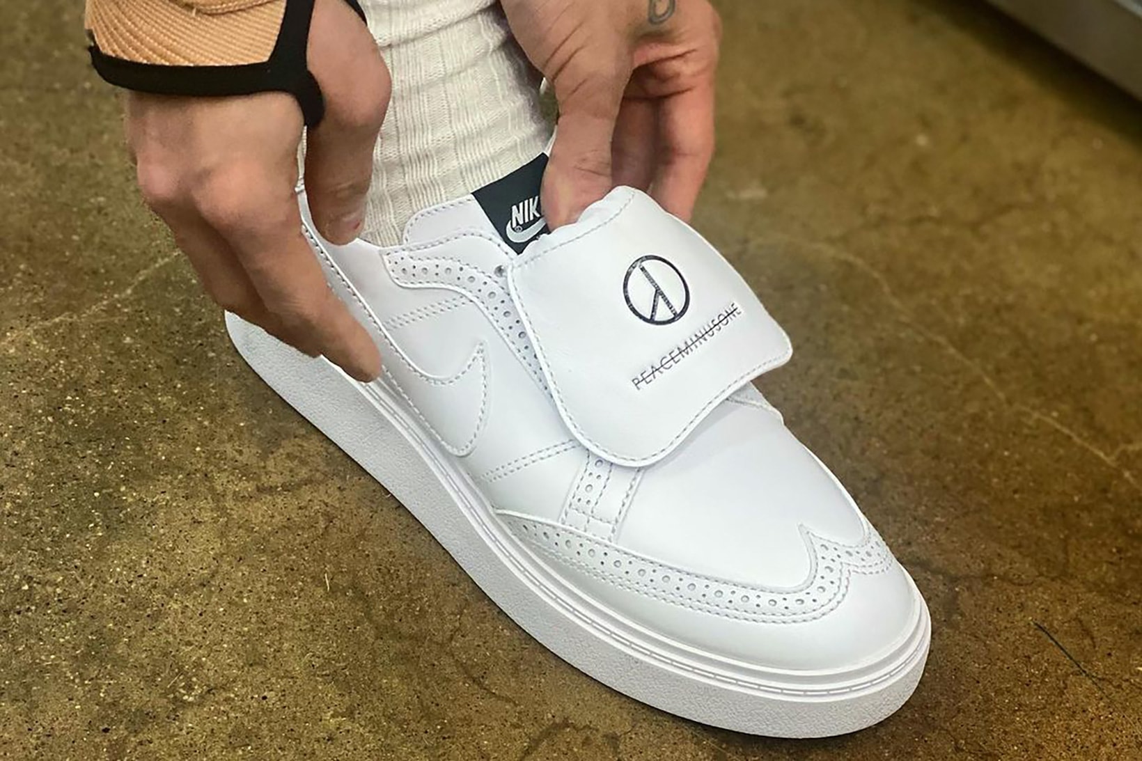 G-Dragon PEACEMINUSONE Nike wingtip Shoe Collaboration White Footwear Daisy Kwondo 1