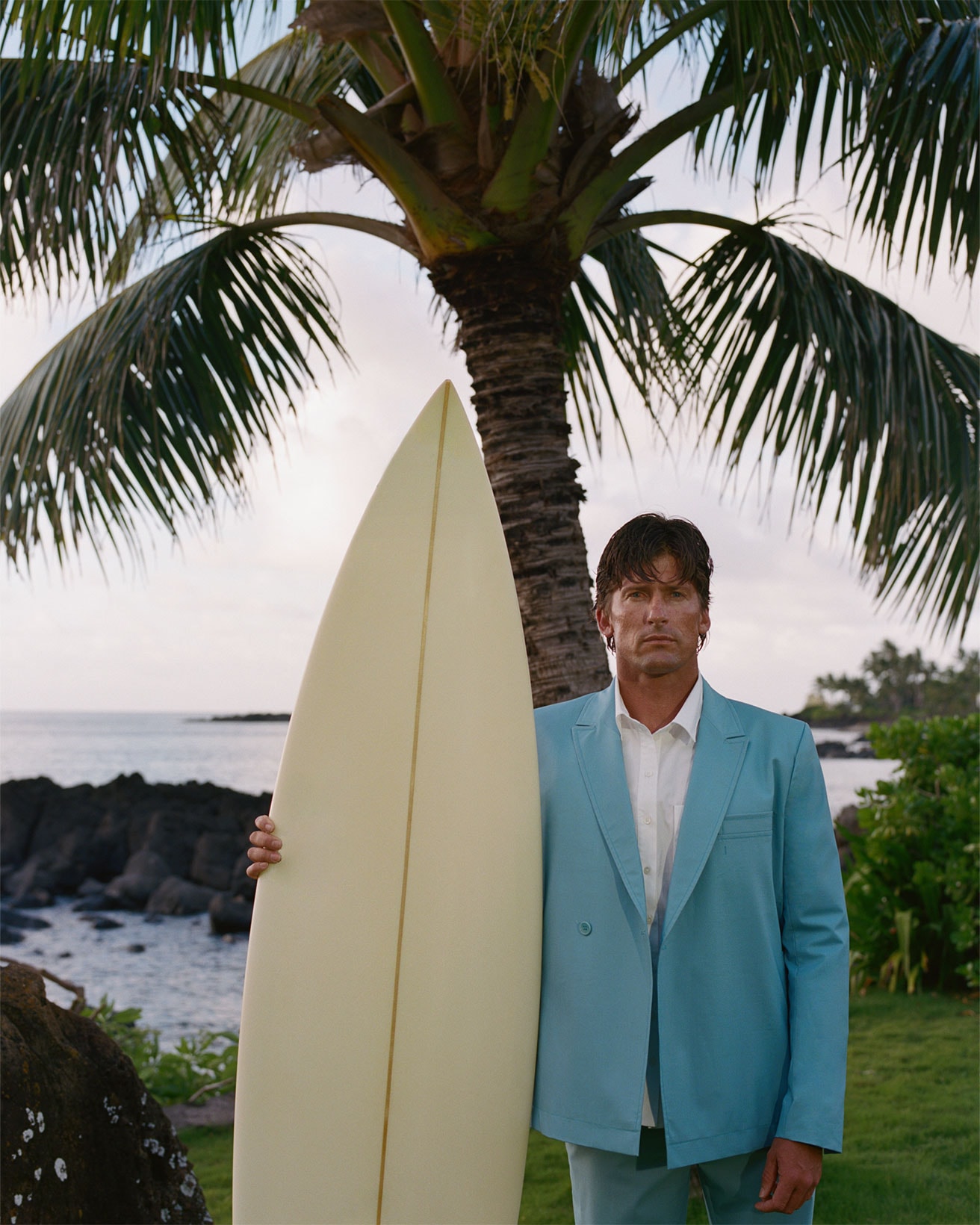 Jacquemus Winter 2021 Family Love LA MONTAGNE Campaign Surfboard Man Blazer Blue Suit
