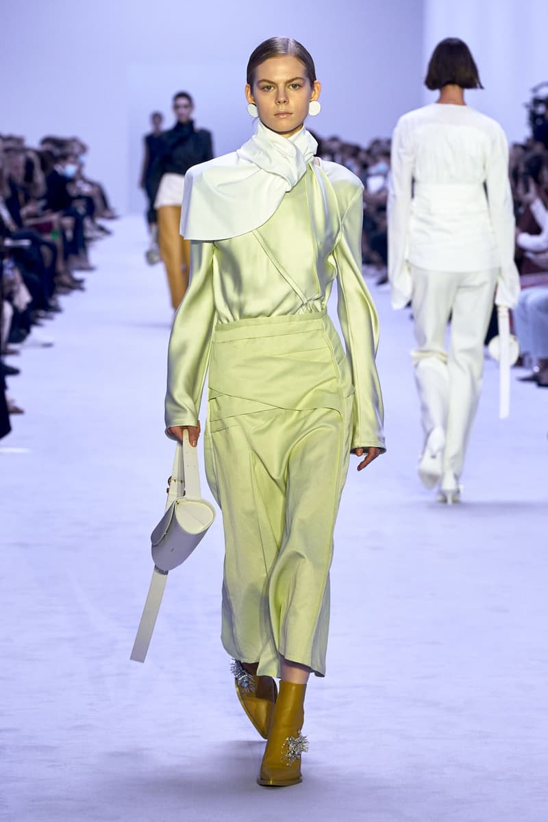 Jil Sander Spring Summer 2022 Womenswear Collection Runway Milan Fashion Week Luke Lucie Meier