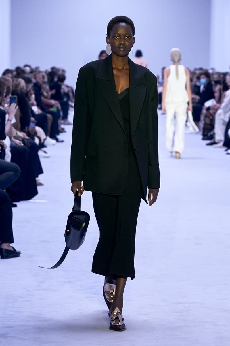 Jil Sander Spring Summer 2022 Womenswear Collection Runway Milan Fashion Week Luke Lucie Meier