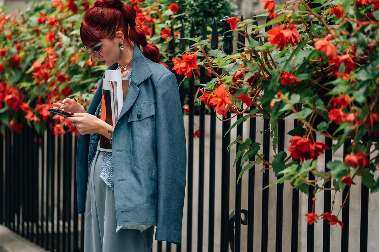 London Fashion Week SS22 Spring Summer 2022 Street Style Looks Outfits Influencer Red Hair Sunglasses Blazer