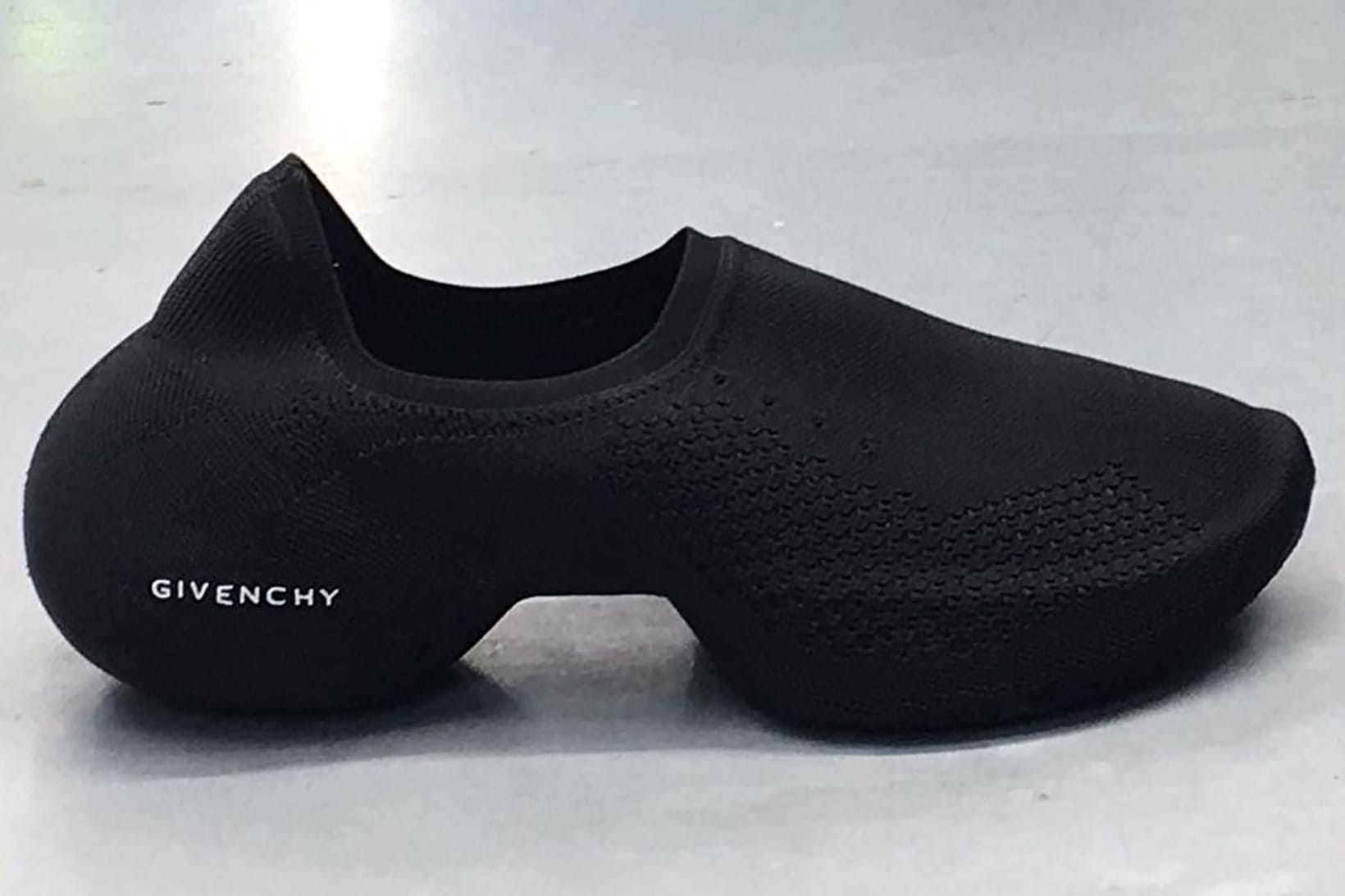 Givenchy Sneakers for Men | Online Sale up to 56% off | Lyst - Page 9
