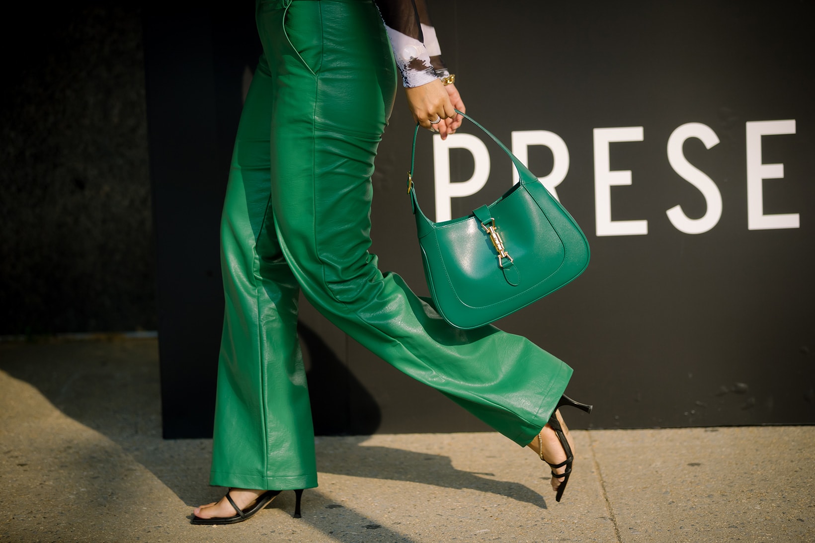 Green Jackie Bag Gucci Outfit New York Fashion Week SS22 Best Street Style Trends Spring Summer 2022 Influencer