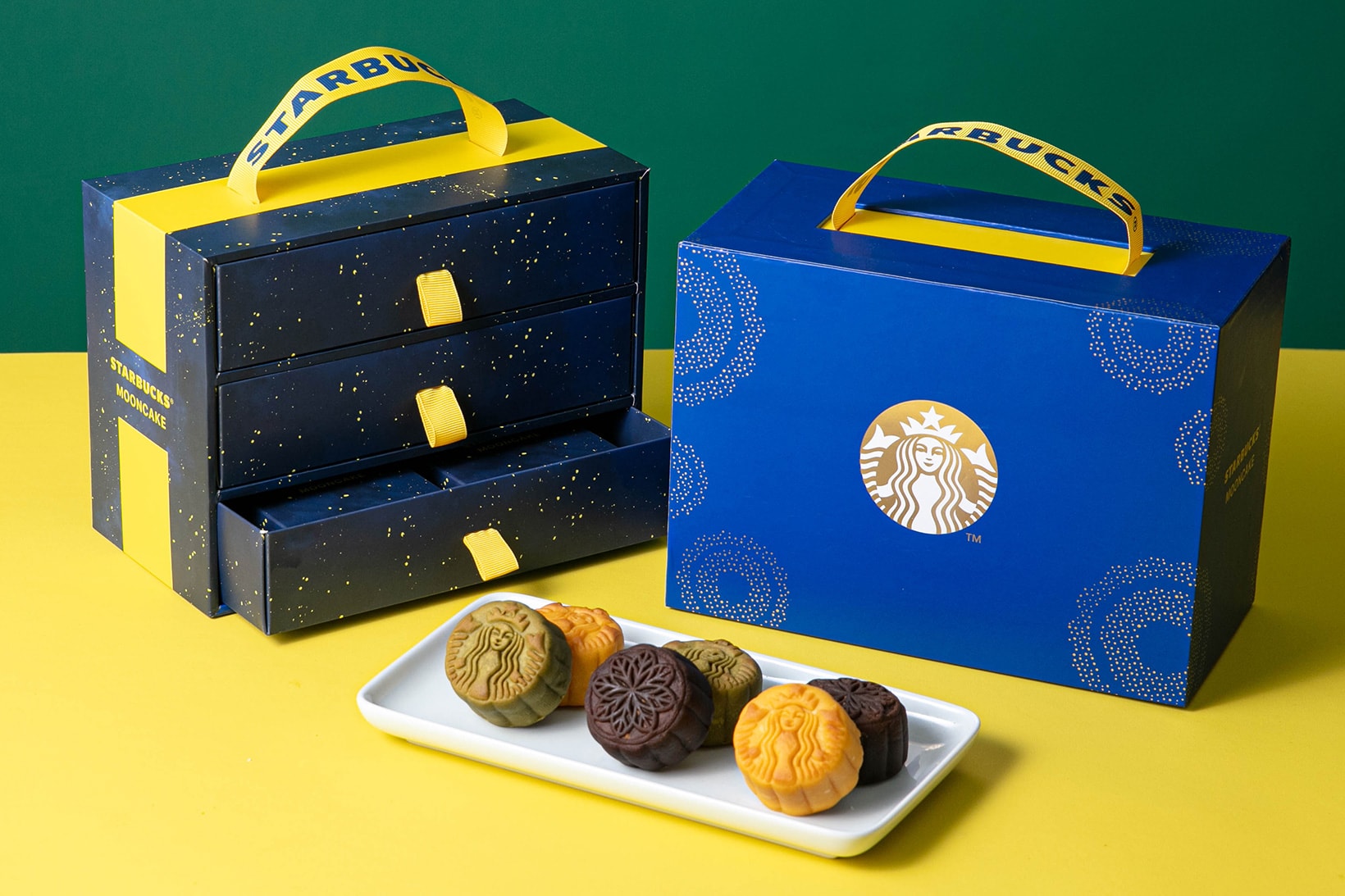 Starbucks Hong Kong Mid Autumn Festival Mooncakes Gift Set