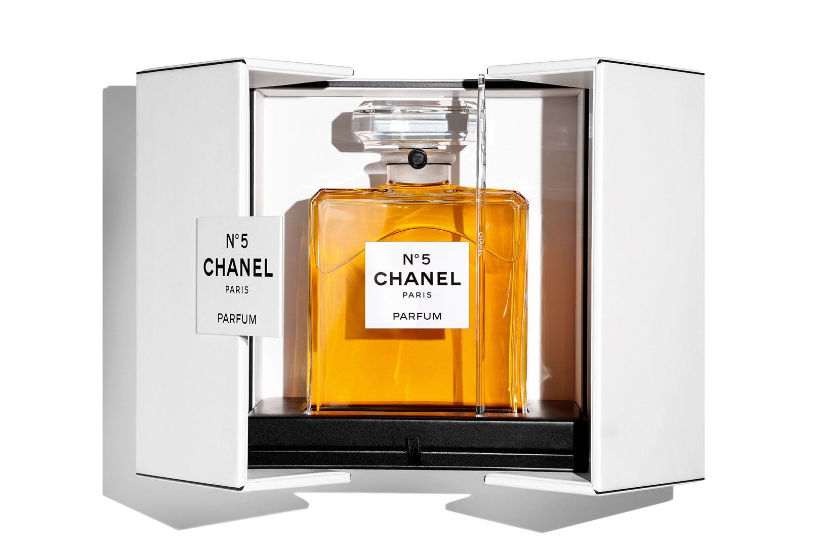 Chanel Beauty Holiday Collection No.5 GRAND EXTRAIT BACCARAT 2021ML