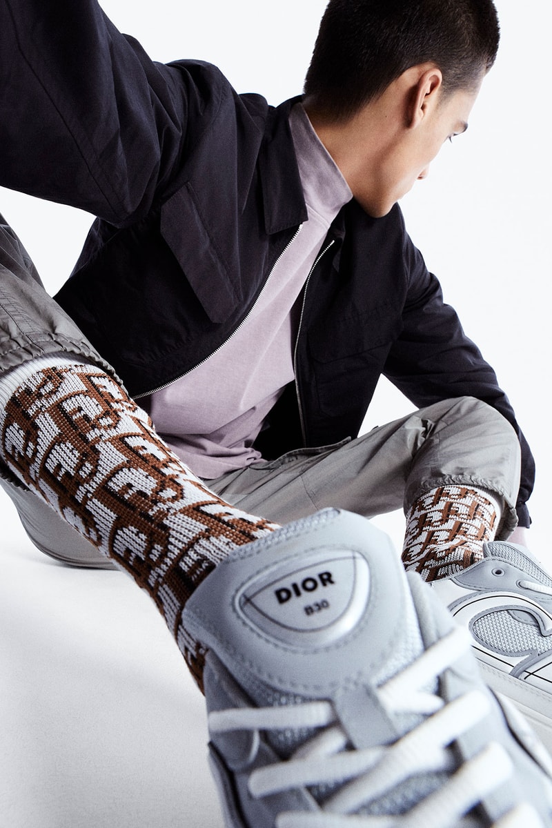 Dior Men's B30 Sneakers Gray Closeup Oblique Print Socks