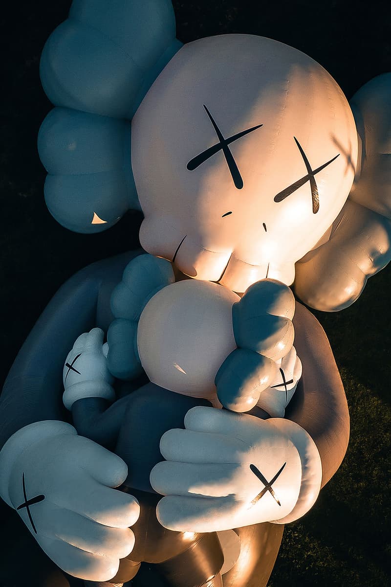 KAWS:HOLIDAY COMPANION Singapore Sculpture Installation Closeup Details