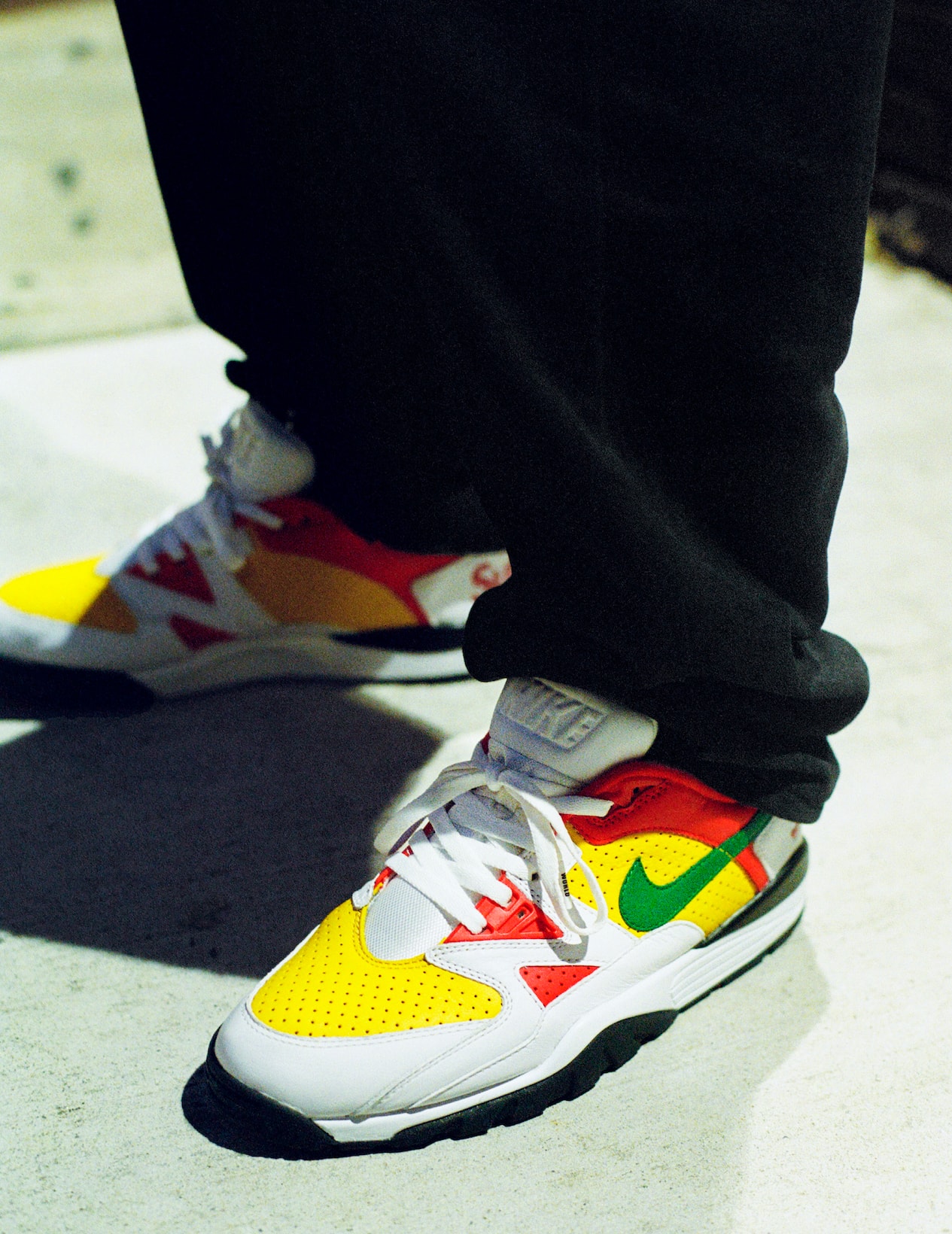 Supreme Nike Cross Trainer Low Sneakers Footwear Shoes Kicks Collaboration Black Red White Yellow Green