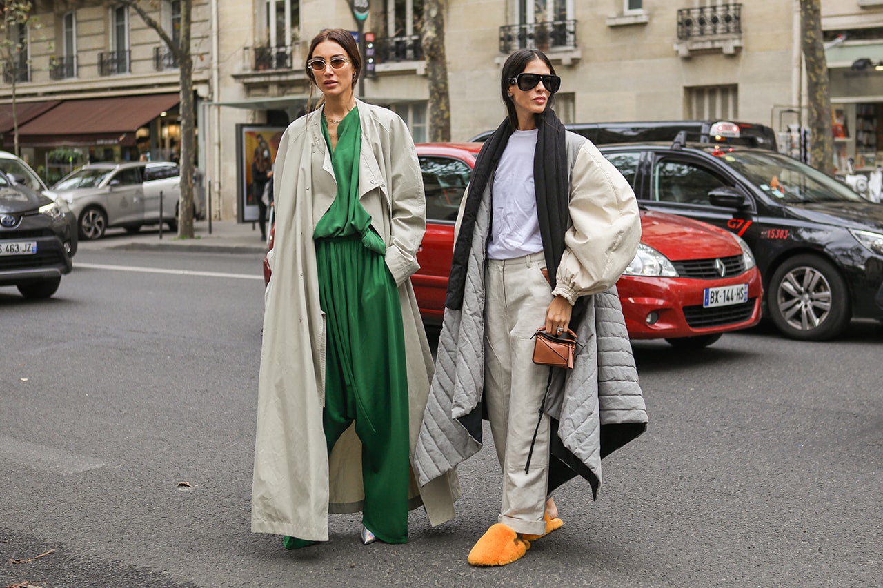 Paris Fashion Week Spring Summer 2022 SS22 Street Style Looks Outfits Influencers Coats Fur Slippers Loewe Puzzle Bag