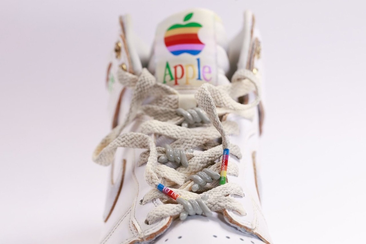 Apple Nike Dunk High Thinking Different Foxtrot Uniform Collaboration Shoelaces Details Tongue