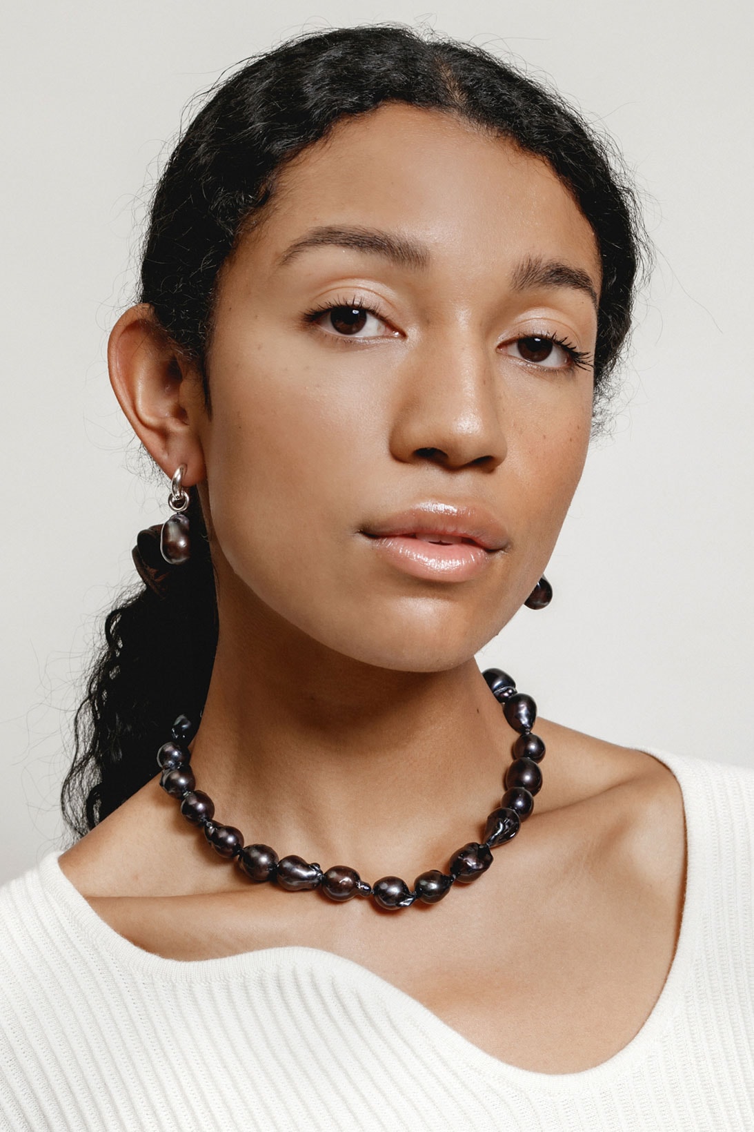 Wolf Circus FW21 Jewelry Collection Black Freshwater Pearl Necklace