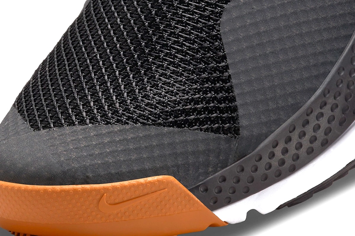 Nike GO FlyEase Black Gum Hands-Free Slip On Sneakers Details Swoosh