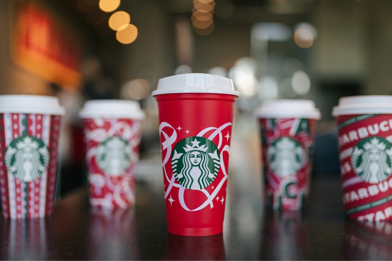 starbucks red holiday cups reusable 