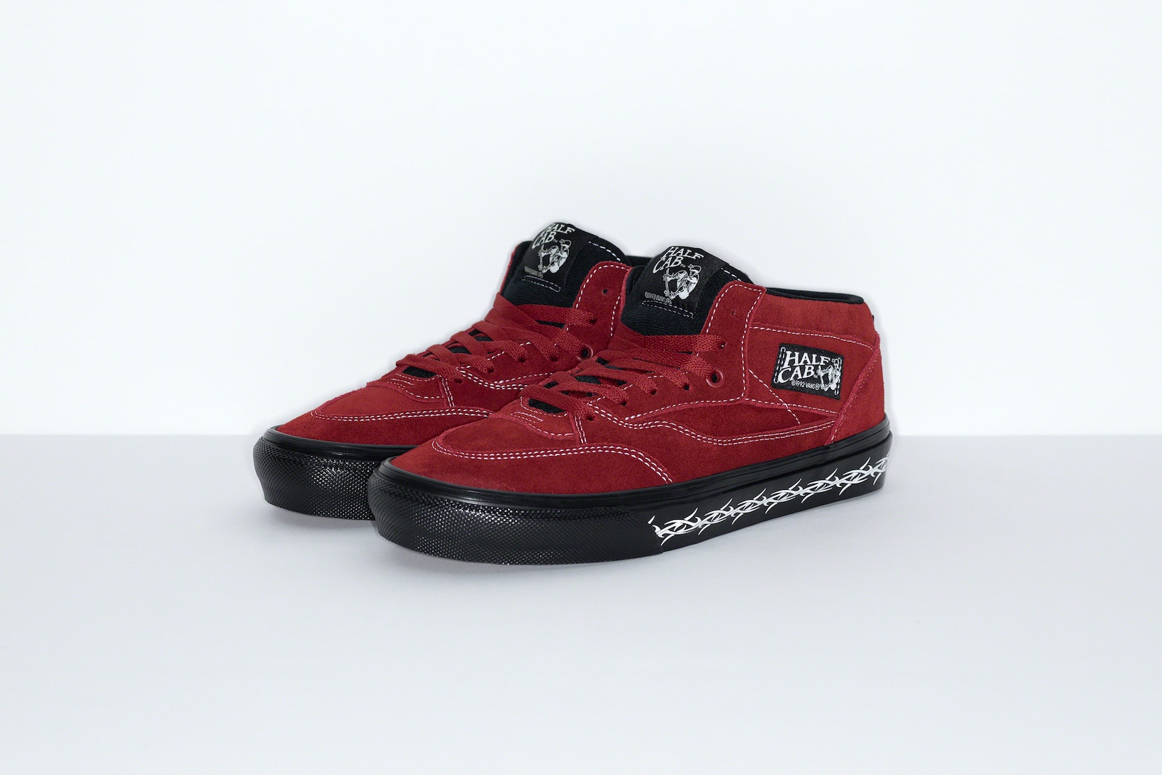 Supreme Vans Half Cab Old Skool Collaboration Sneakers Footwear Kicks Shoes