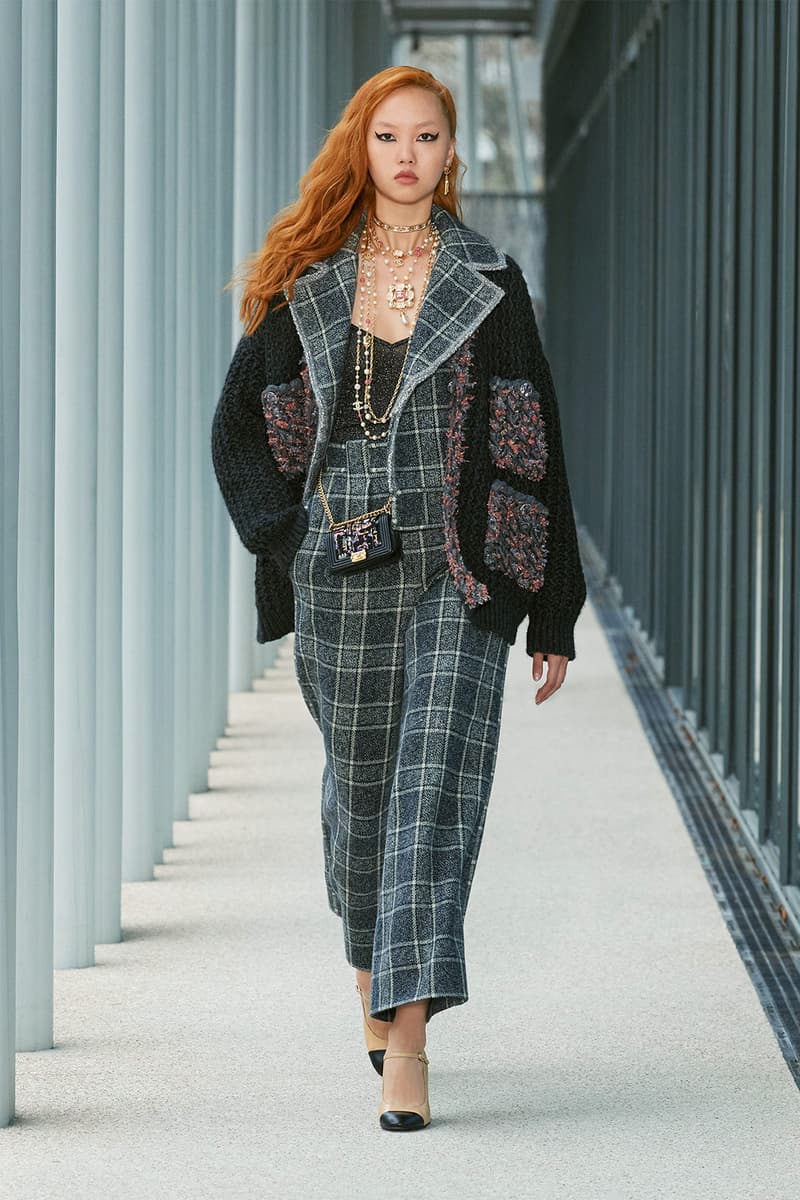 Chanel Métiers d'art 2021 2022 Collection Runway Show
