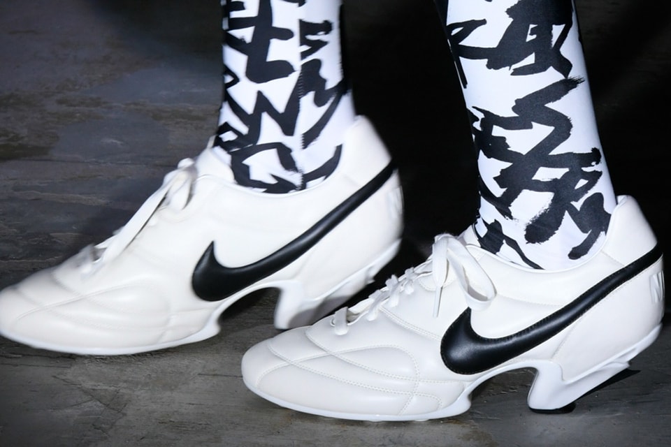 microondas Absorber Ondular COMME des GARÇONS x Nike Premier Heels Release | Hypebae