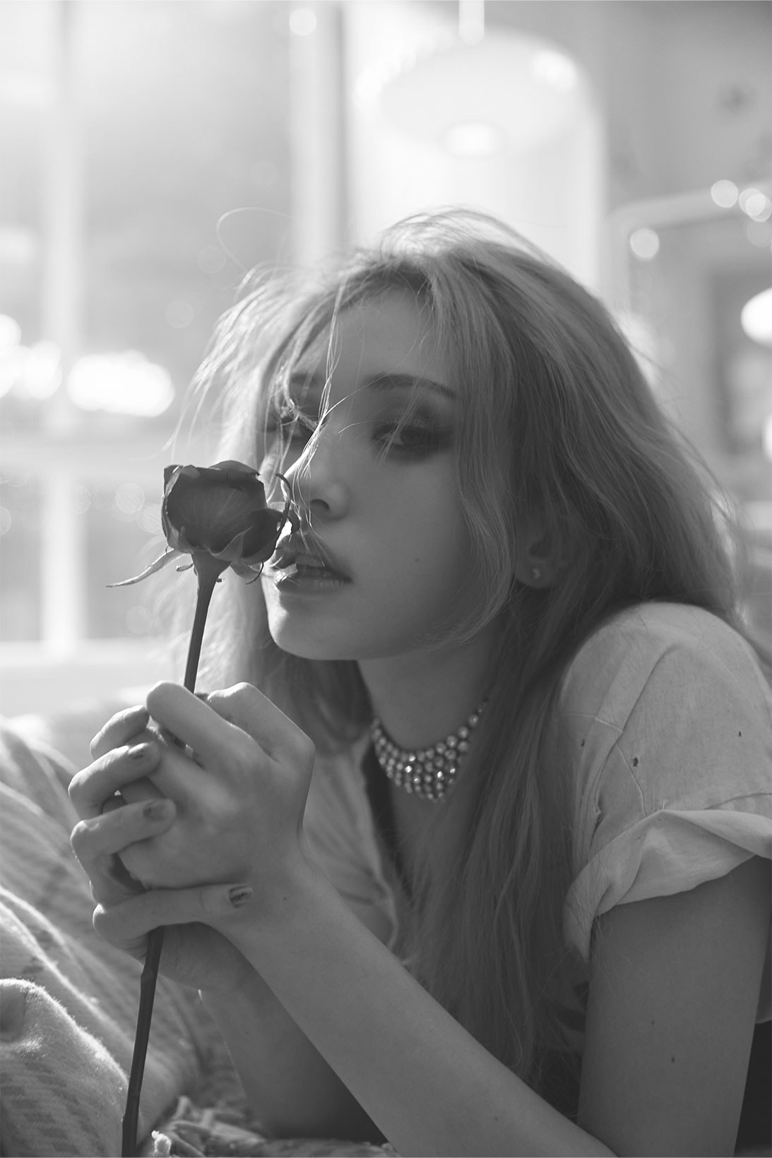 SOMI Jeon K-pop Artist Anymore Music Video Rose