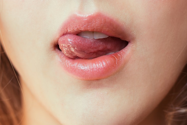 Japanese Professor Invents a TV Screen You Can Taste