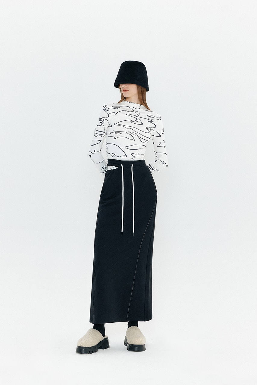 yuse fall winter 2021 2022 collection printed top maxi skirt furry bucket hat