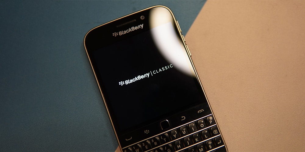 Classic BlackBerry phones will stop working January 4