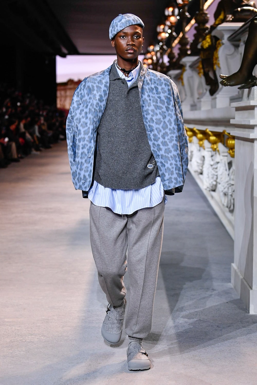 Louis Vuitton's bandana shirt  Menswear, Louis vuitton men, Fashion